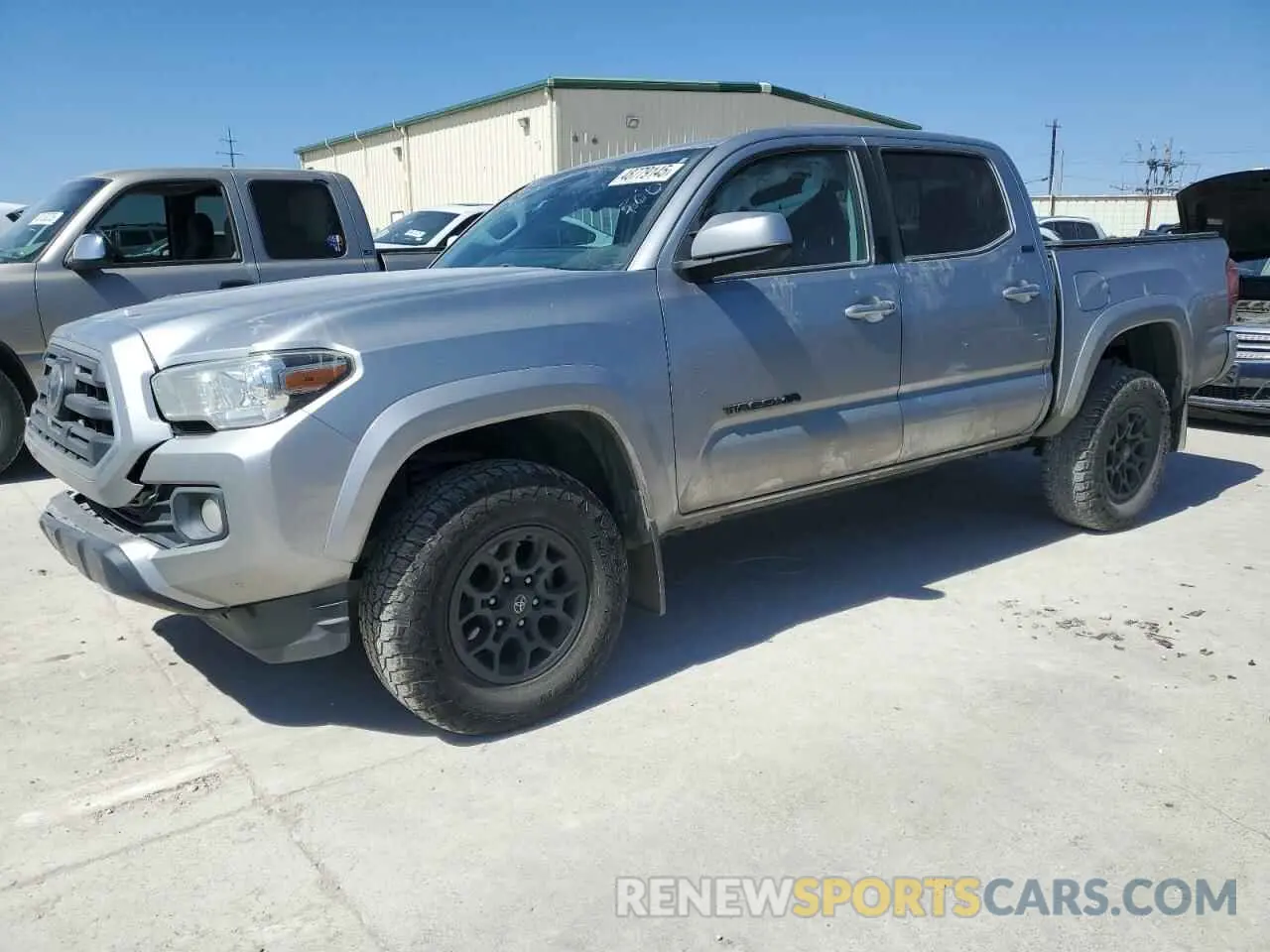 1 Photograph of a damaged car 5TFCZ5AN4KX199736 TOYOTA TACOMA 2019