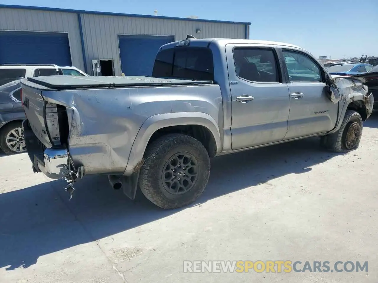 3 Photograph of a damaged car 5TFCZ5AN4KX199736 TOYOTA TACOMA 2019
