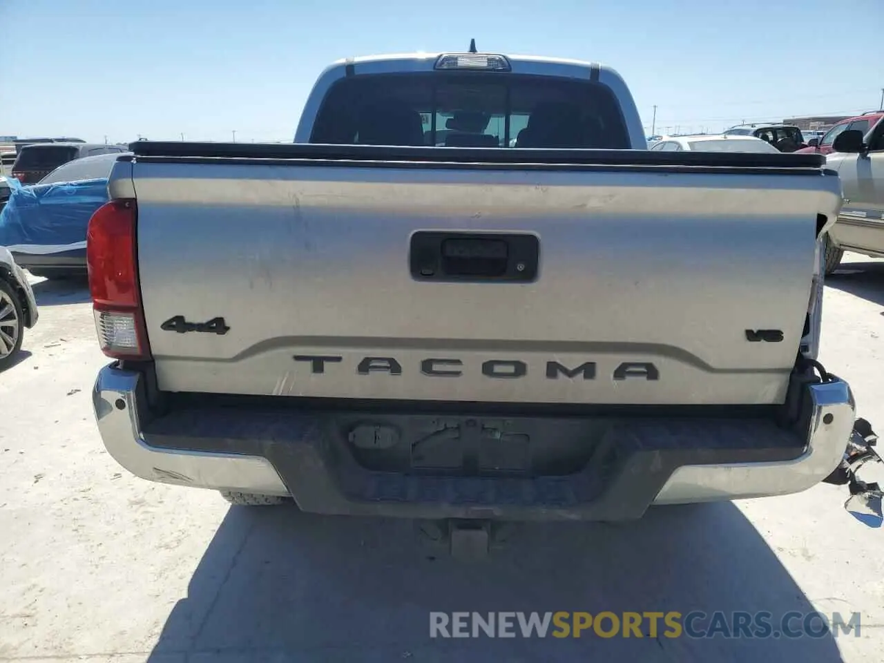6 Photograph of a damaged car 5TFCZ5AN4KX199736 TOYOTA TACOMA 2019