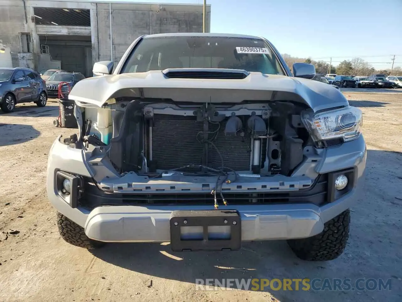 5 Photograph of a damaged car 5TFCZ5AN5KX174229 TOYOTA TACOMA 2019