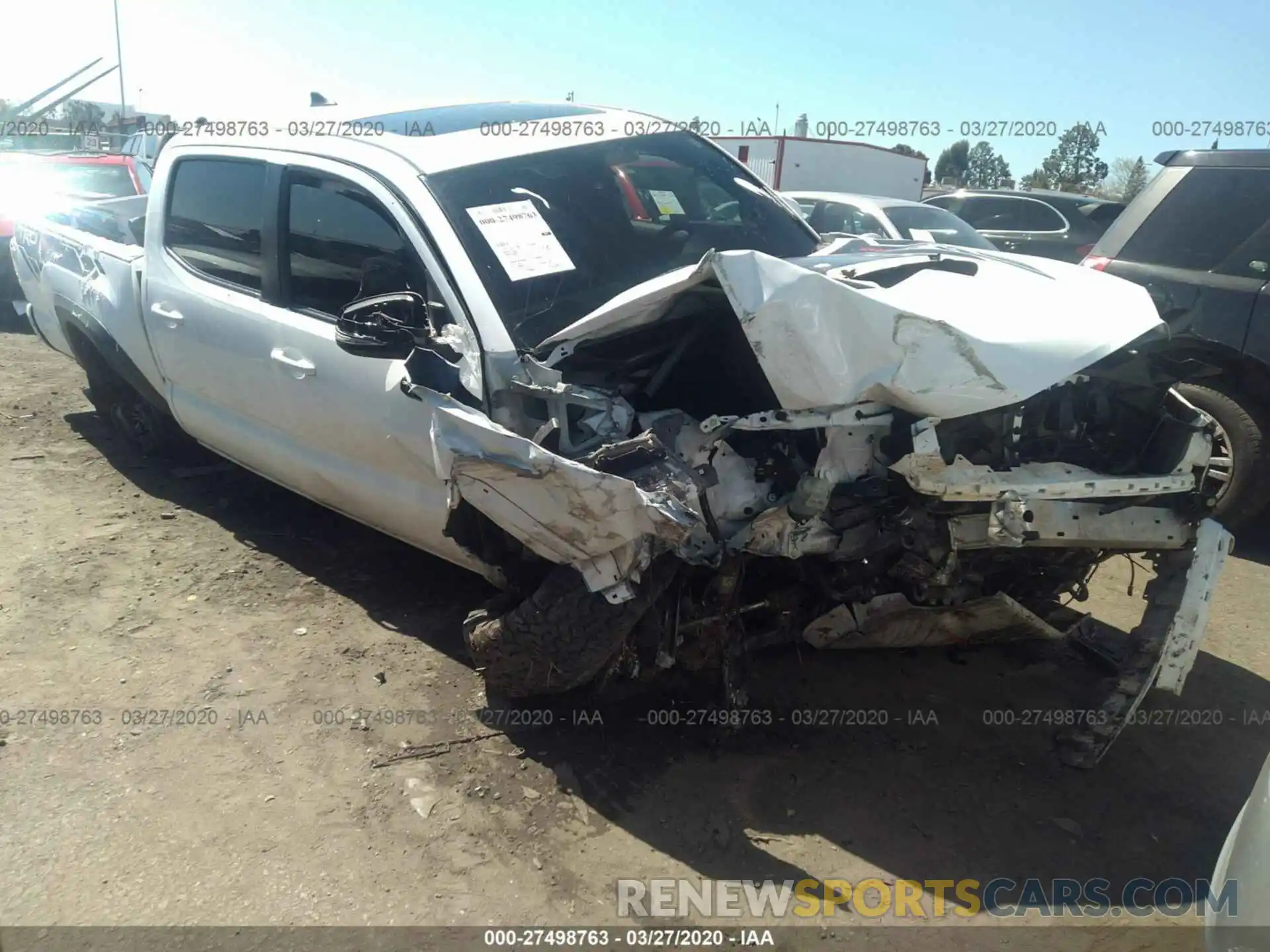 1 Photograph of a damaged car 5TFCZ5AN5KX174568 TOYOTA TACOMA 2019