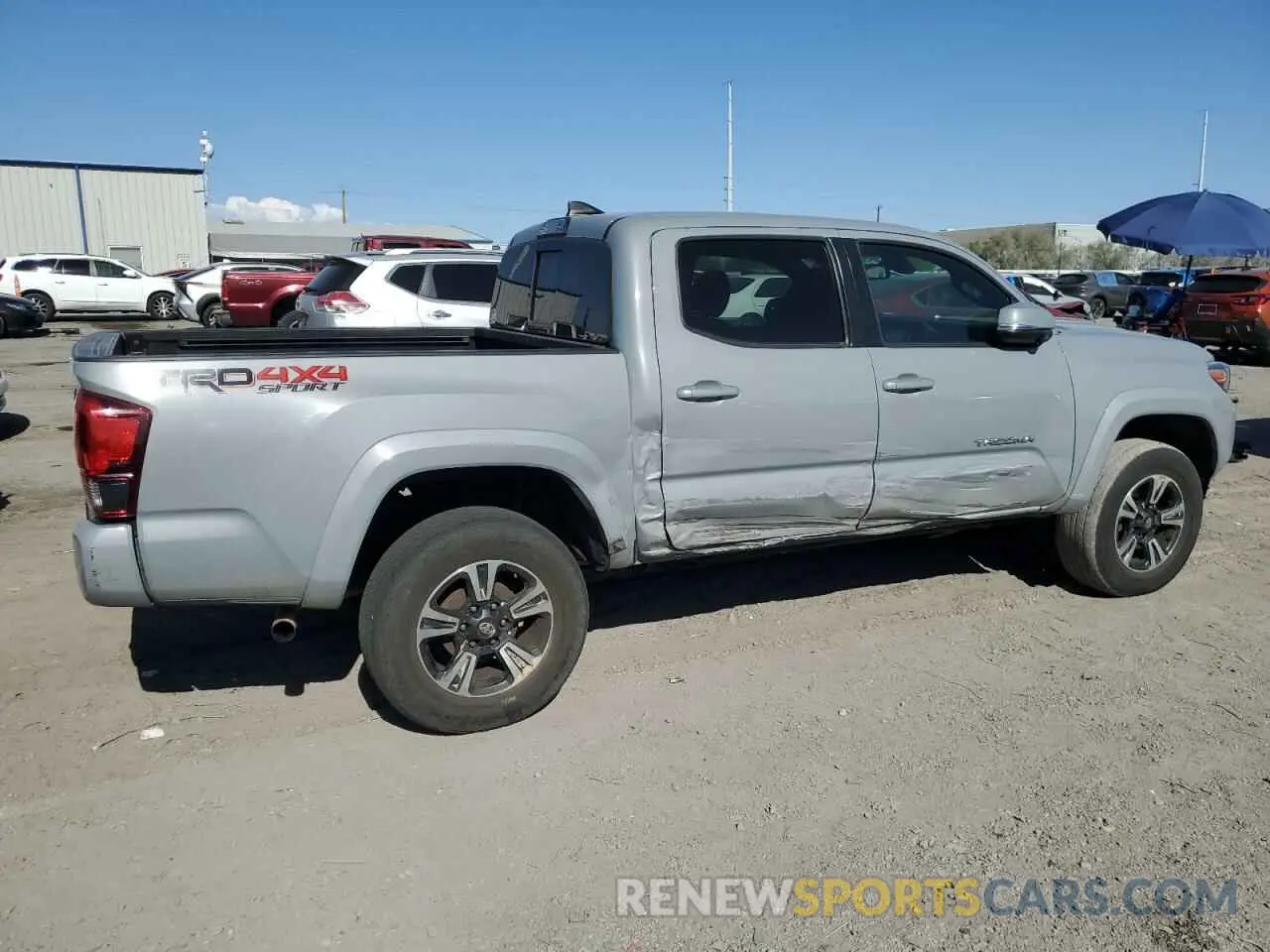 3 Photograph of a damaged car 5TFCZ5AN5KX175557 TOYOTA TACOMA 2019