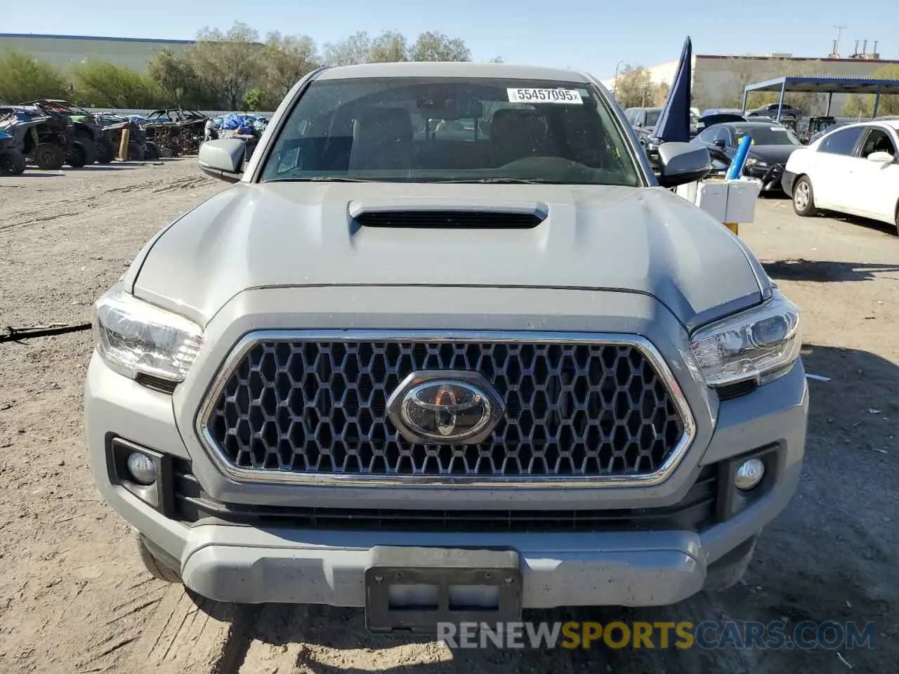 5 Photograph of a damaged car 5TFCZ5AN5KX175557 TOYOTA TACOMA 2019
