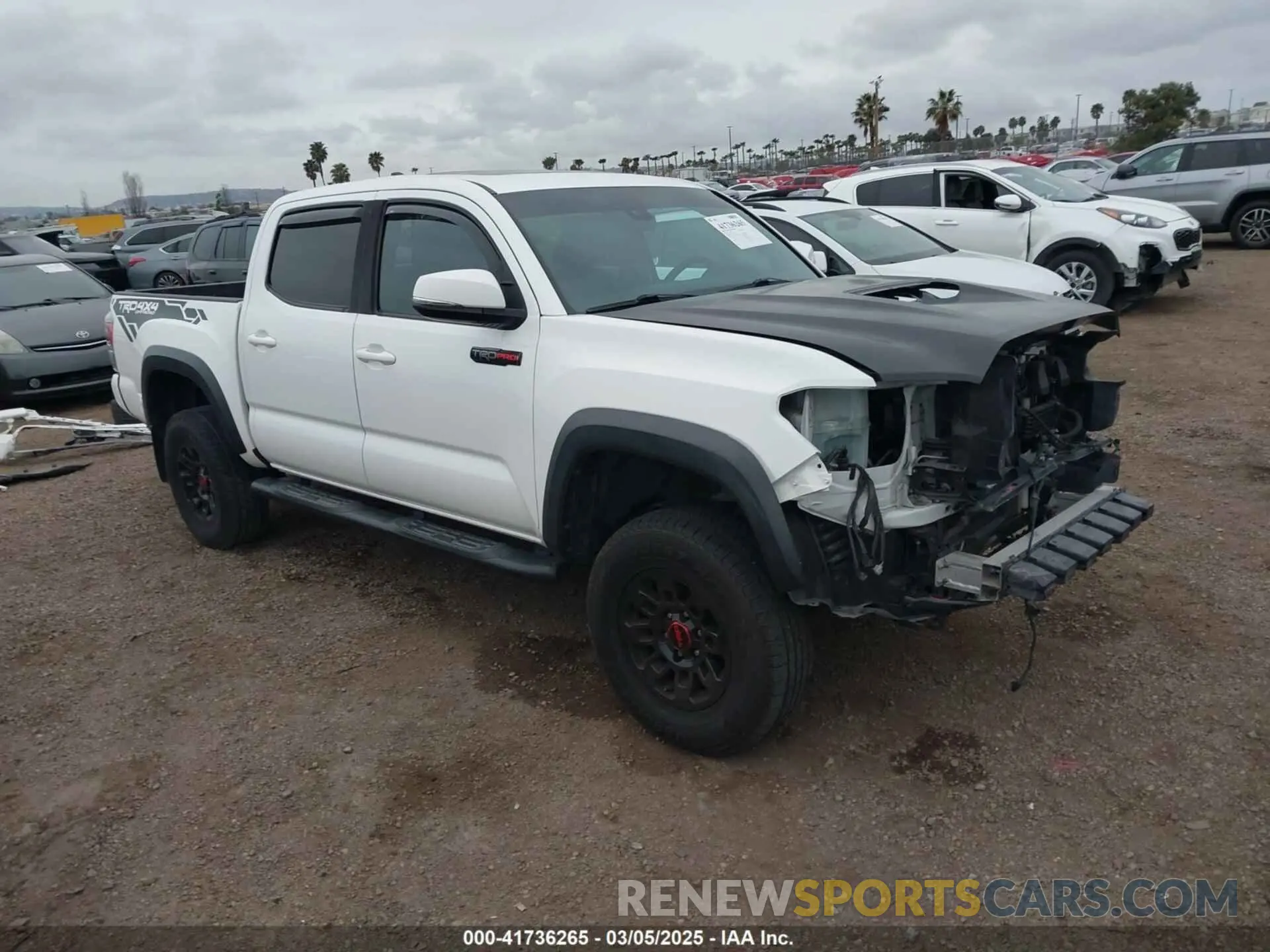 1 Photograph of a damaged car 5TFCZ5AN5KX178720 TOYOTA TACOMA 2019