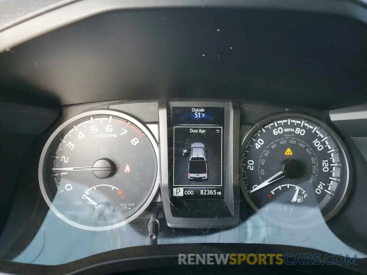 9 Photograph of a damaged car 5TFCZ5AN5KX191046 TOYOTA TACOMA 2019