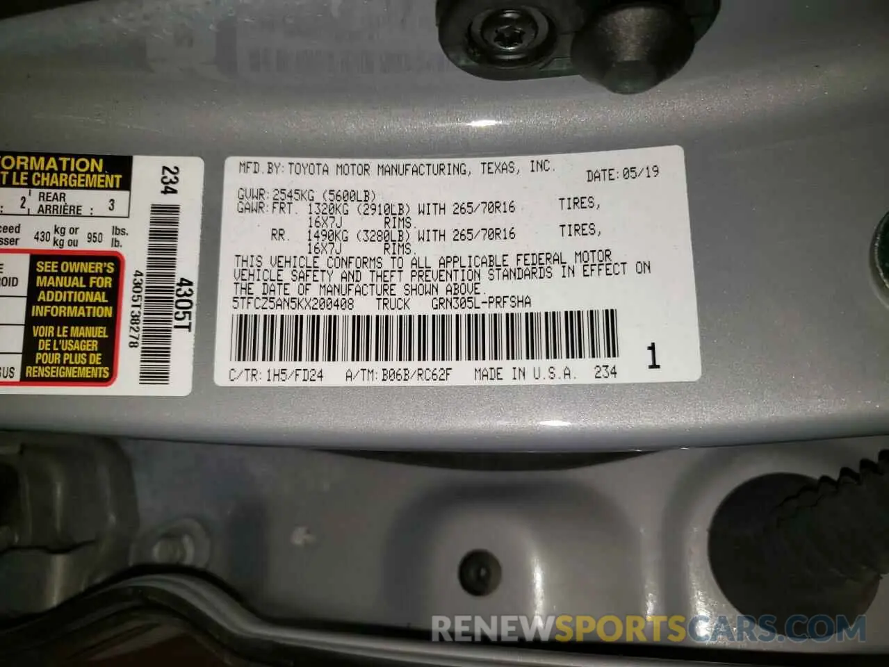 12 Photograph of a damaged car 5TFCZ5AN5KX200408 TOYOTA TACOMA 2019