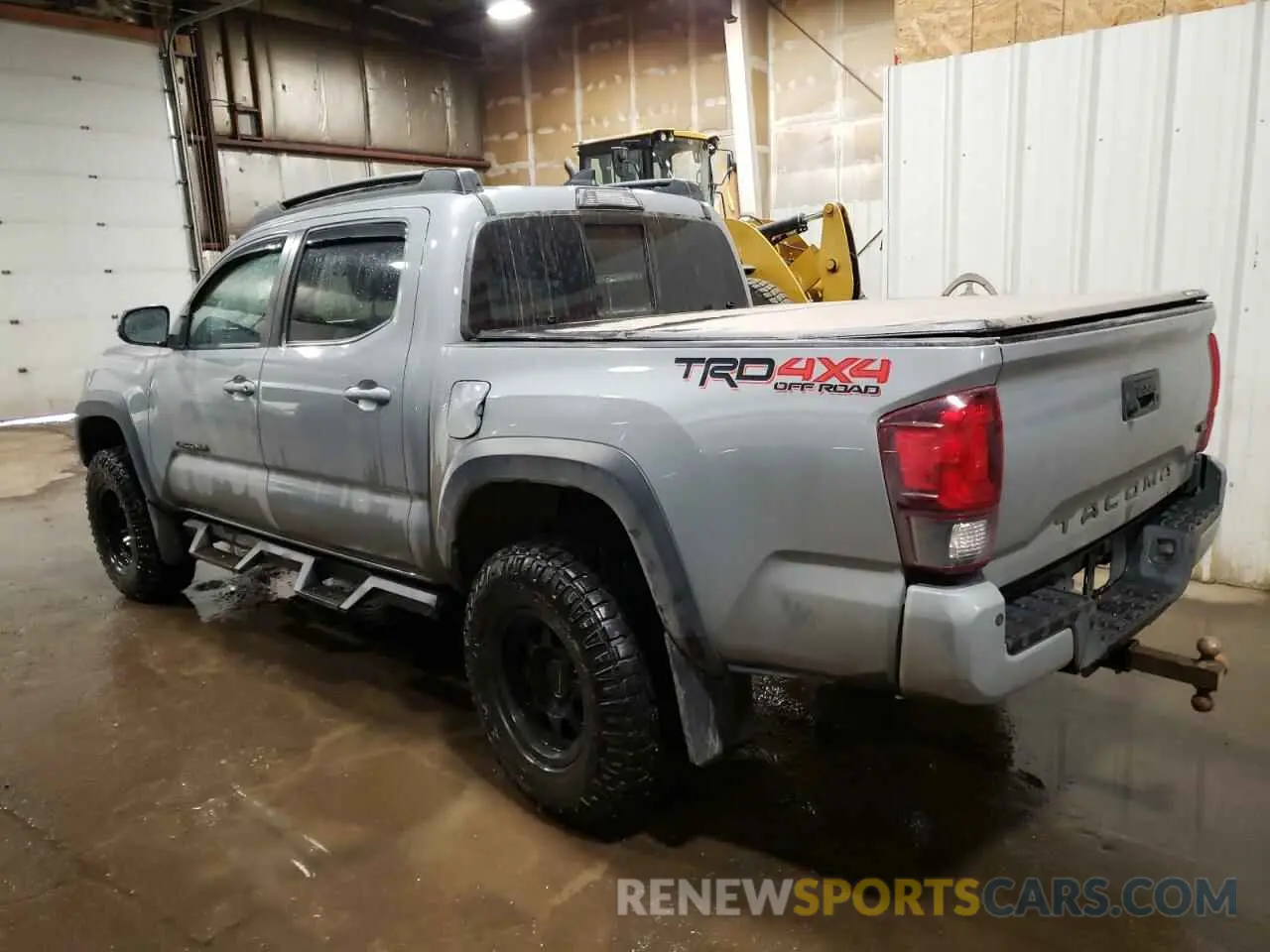 2 Photograph of a damaged car 5TFCZ5AN5KX200408 TOYOTA TACOMA 2019
