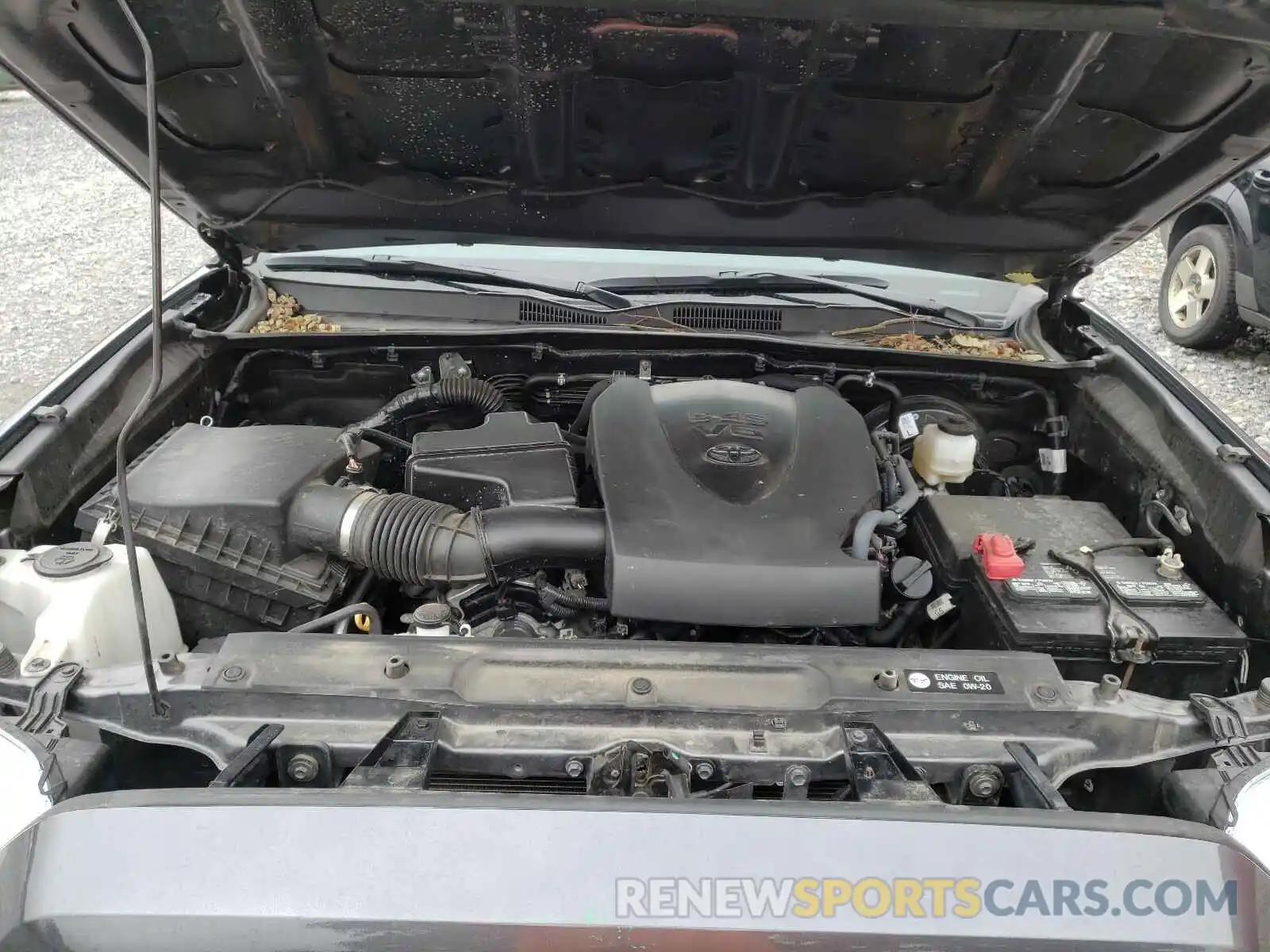 7 Photograph of a damaged car 5TFCZ5AN7KX177617 TOYOTA TACOMA 2019