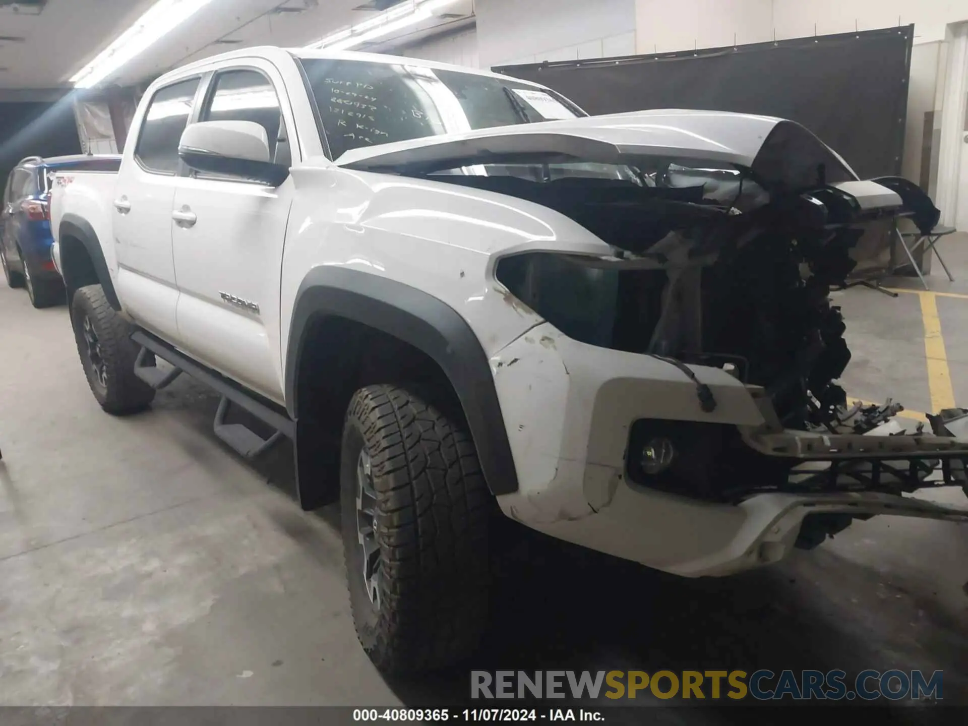 1 Photograph of a damaged car 5TFCZ5AN7KX179593 TOYOTA TACOMA 2019