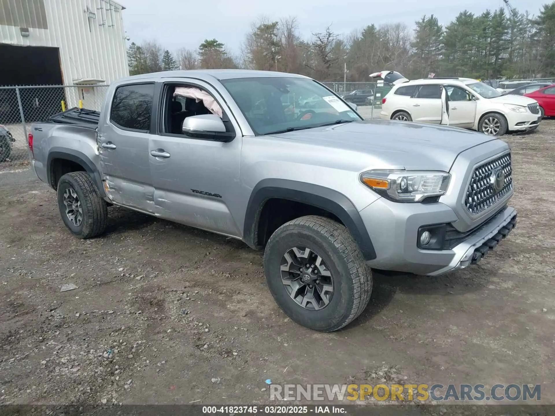 1 Photograph of a damaged car 5TFCZ5AN8KX168893 TOYOTA TACOMA 2019