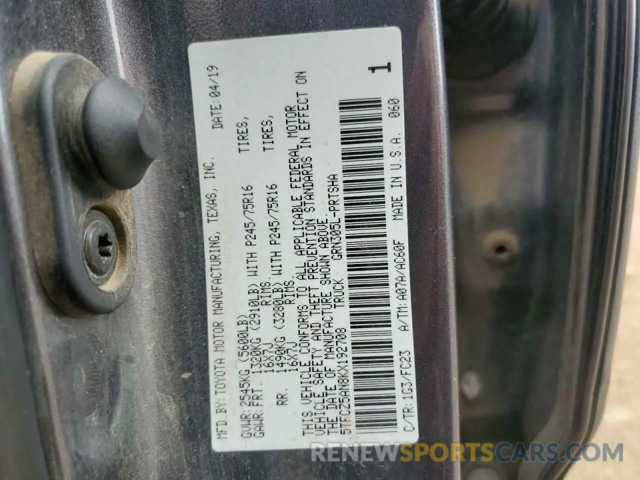 12 Photograph of a damaged car 5TFCZ5AN8KX192708 TOYOTA TACOMA 2019