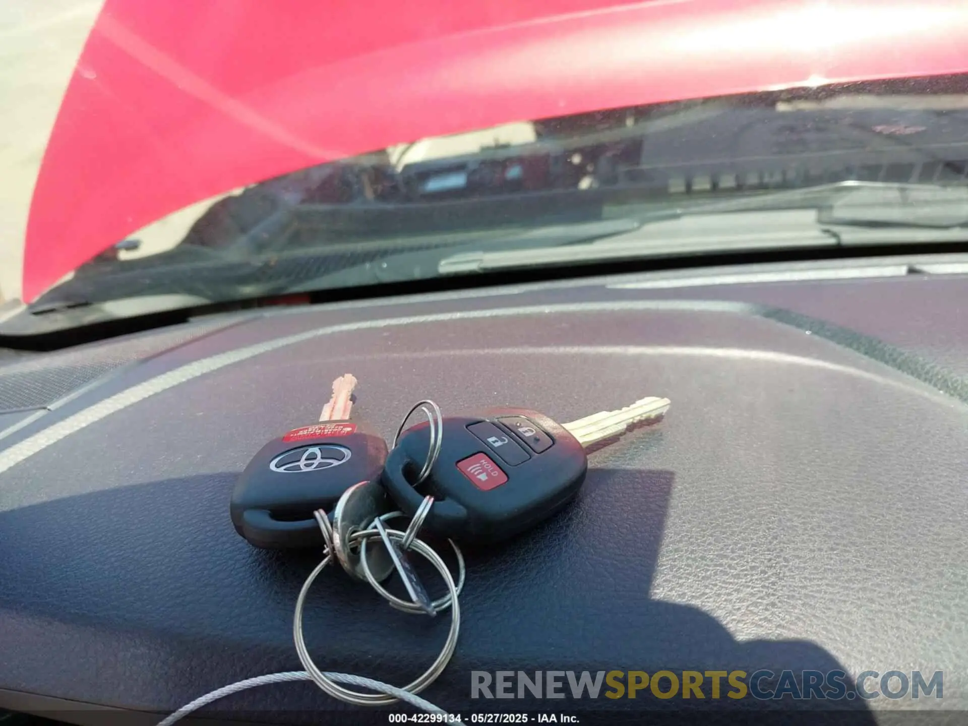11 Photograph of a damaged car 5TFCZ5AN8KX194152 TOYOTA TACOMA 2019