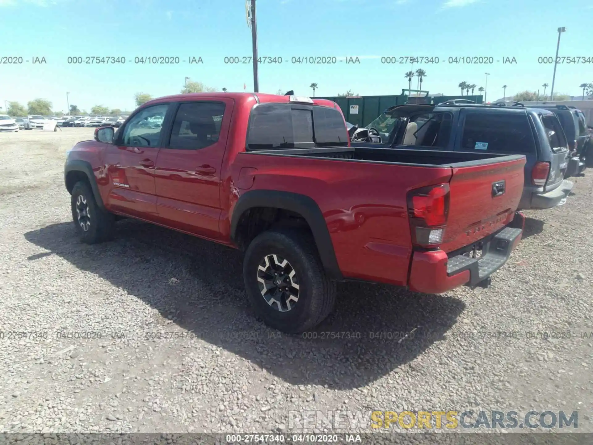 3 Photograph of a damaged car 5TFCZ5AN8KX194605 TOYOTA TACOMA 2019