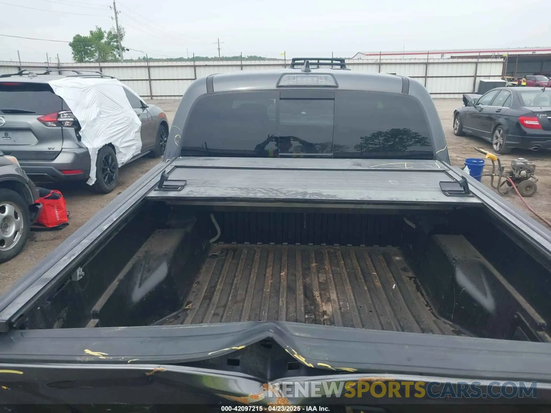 20 Photograph of a damaged car 5TFCZ5AN8KX194927 TOYOTA TACOMA 2019