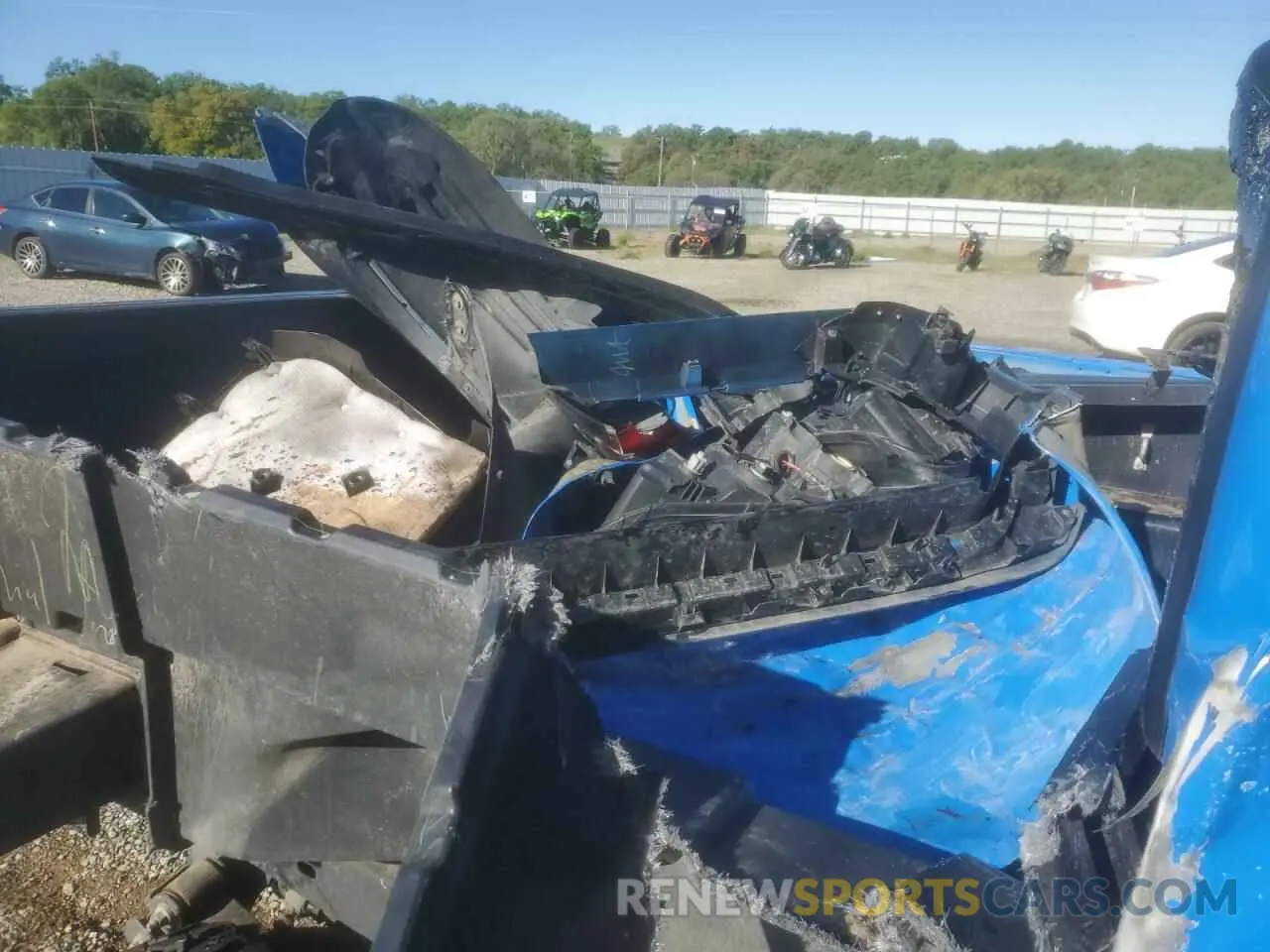 13 Photograph of a damaged car 5TFCZ5AN8KX201925 TOYOTA TACOMA 2019