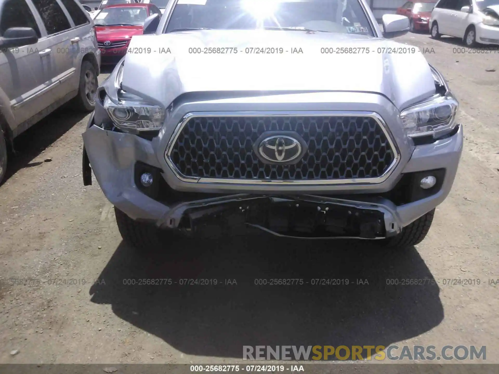 6 Photograph of a damaged car 5TFCZ5AN9KX190336 TOYOTA TACOMA 2019