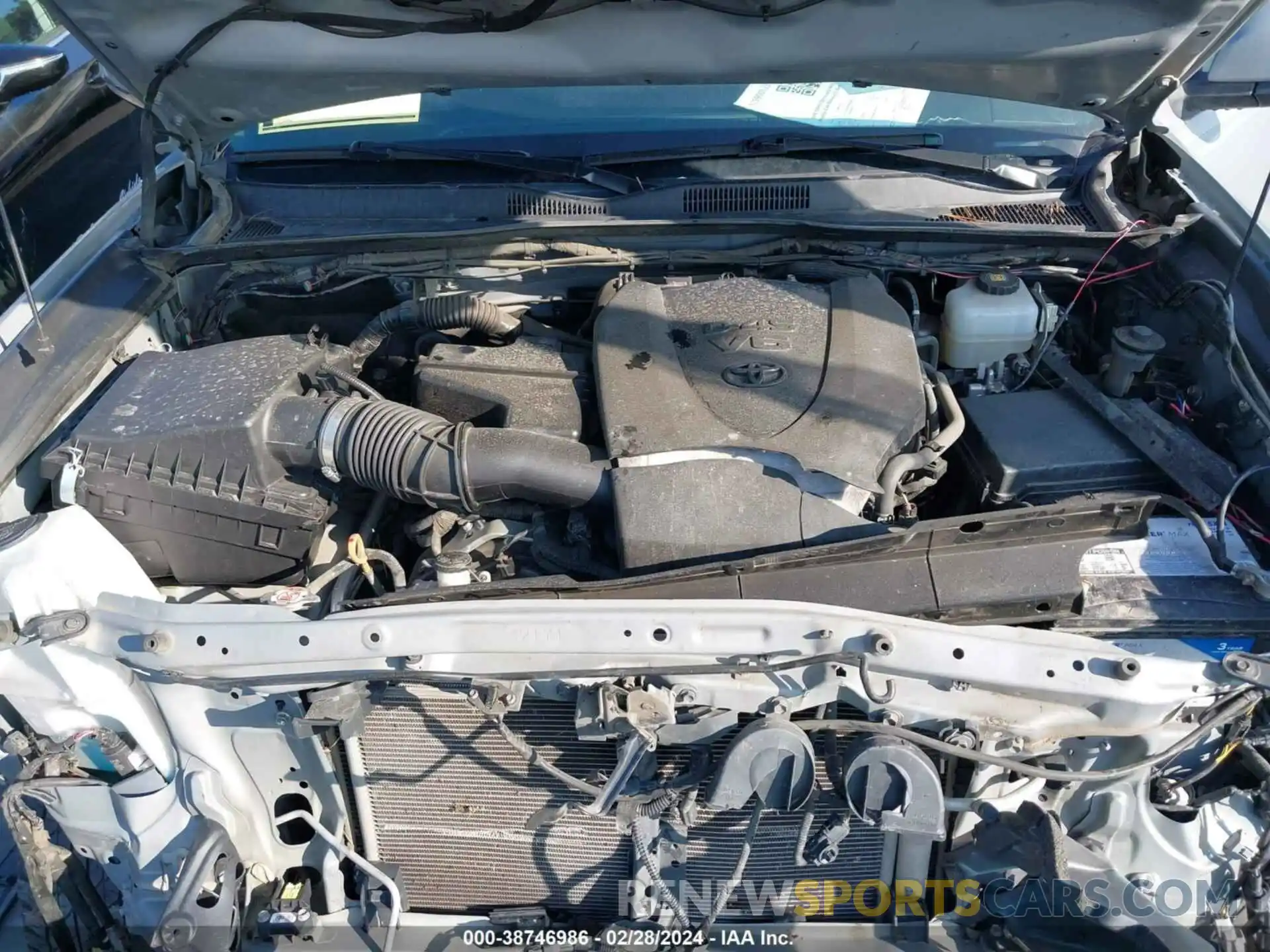 10 Photograph of a damaged car 5TFCZ5AN9KX200606 TOYOTA TACOMA 2019