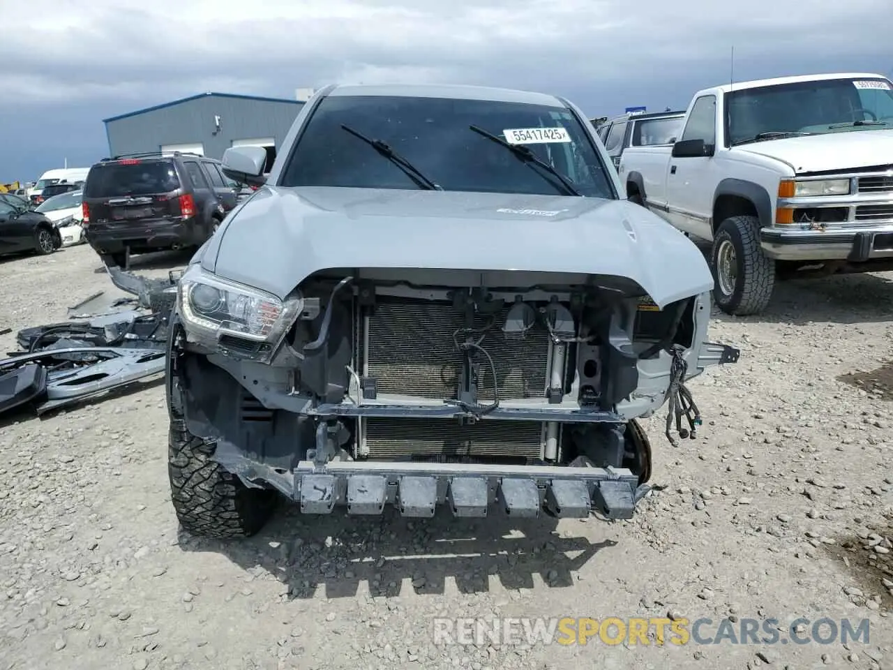 5 Photograph of a damaged car 5TFCZ5AN9KX205644 TOYOTA TACOMA 2019