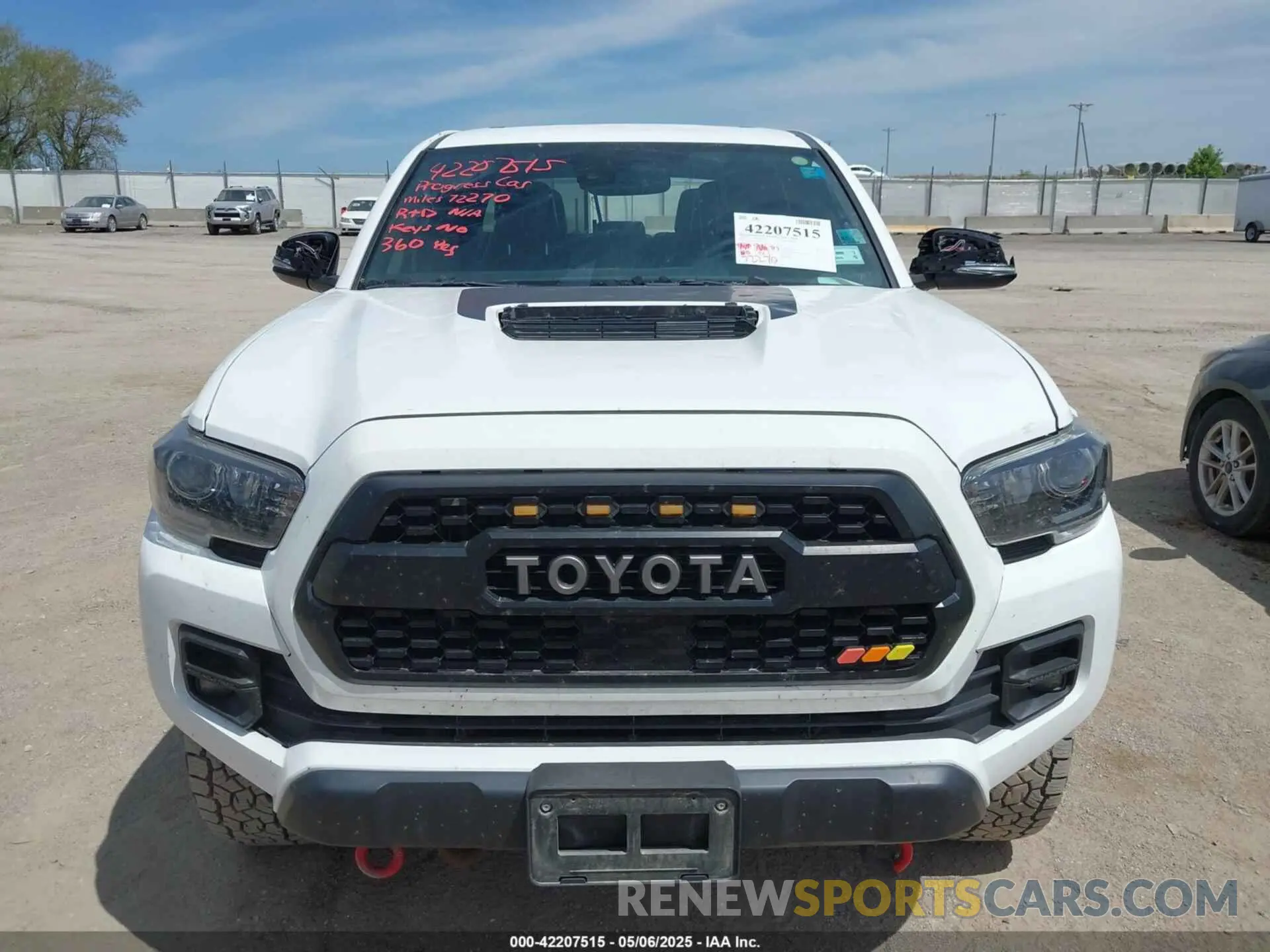 12 Photograph of a damaged car 5TFCZ5AN9KX207118 TOYOTA TACOMA 2019