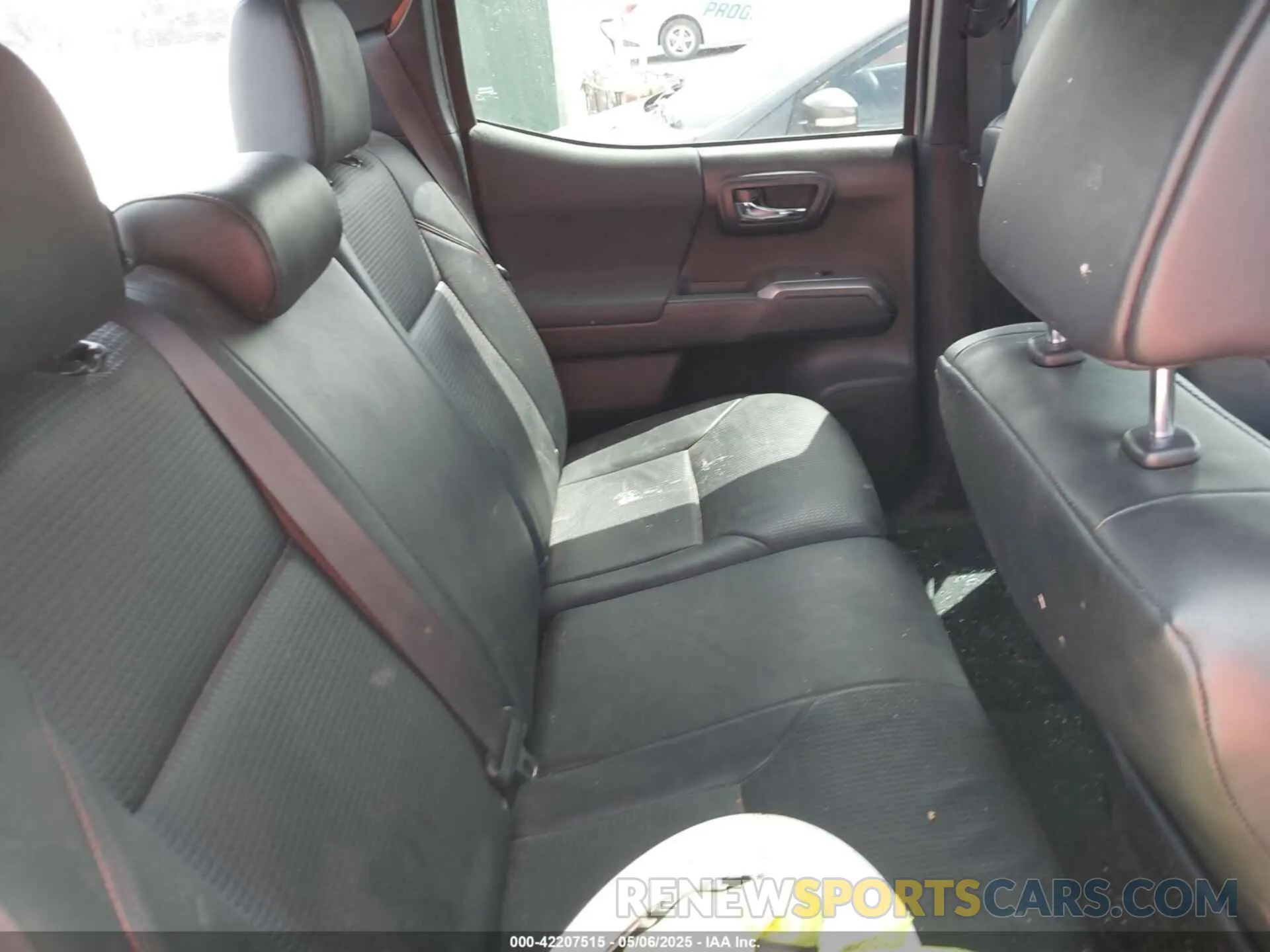 8 Photograph of a damaged car 5TFCZ5AN9KX207118 TOYOTA TACOMA 2019