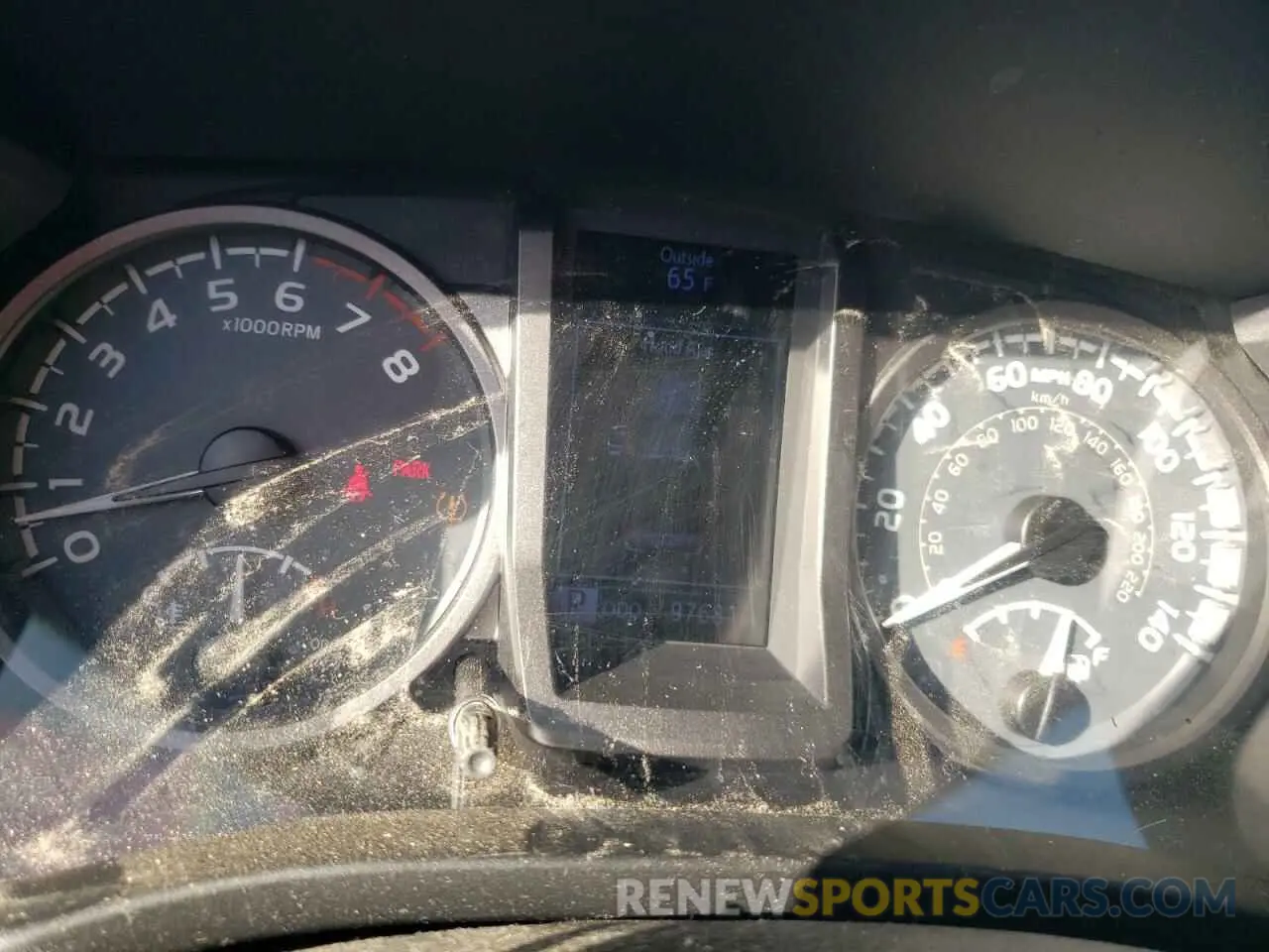 9 Photograph of a damaged car 5TFCZ5AN9KX211007 TOYOTA TACOMA 2019