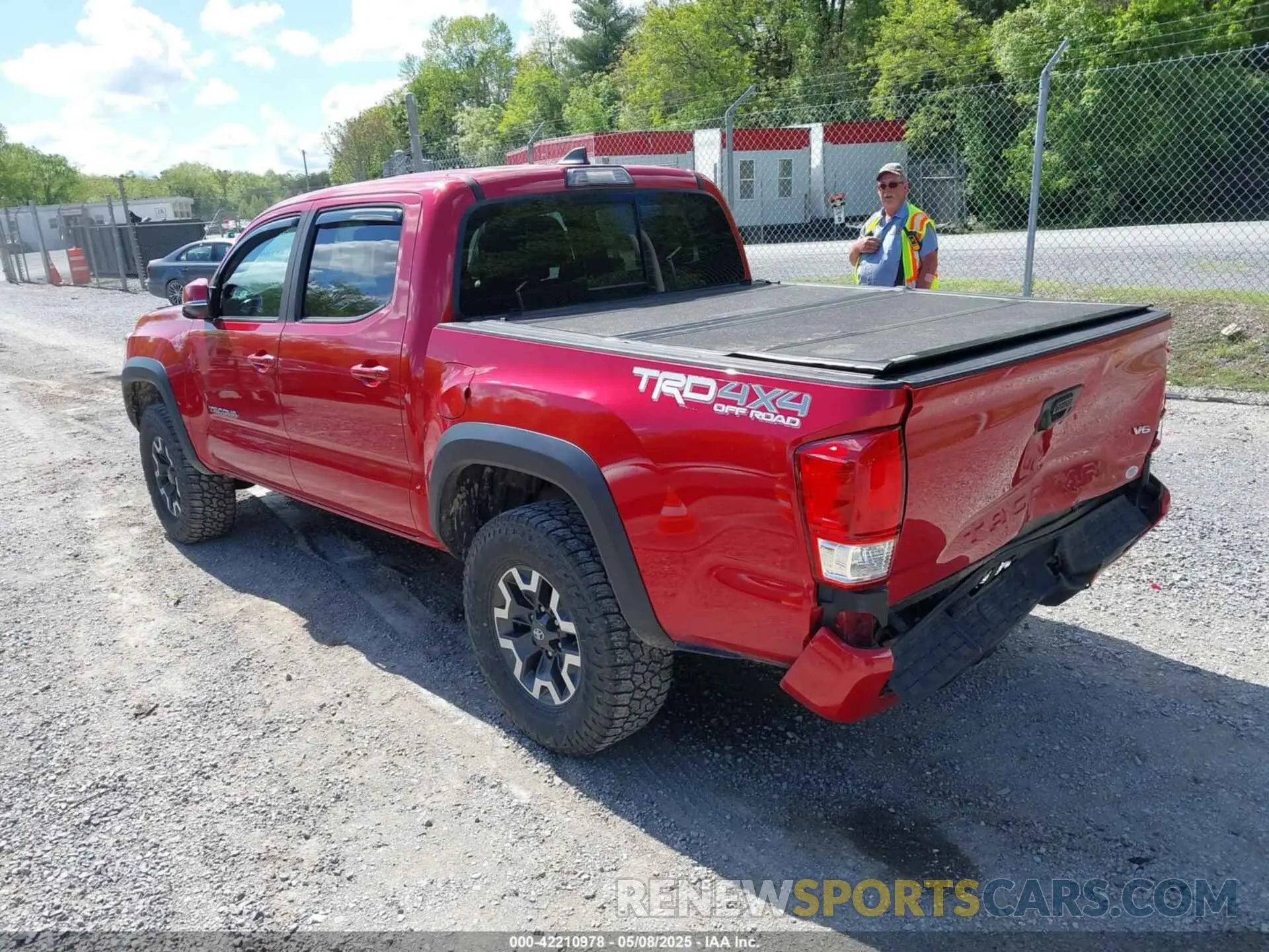 3 Photograph of a damaged car 5TFCZ5ANXKX190152 TOYOTA TACOMA 2019