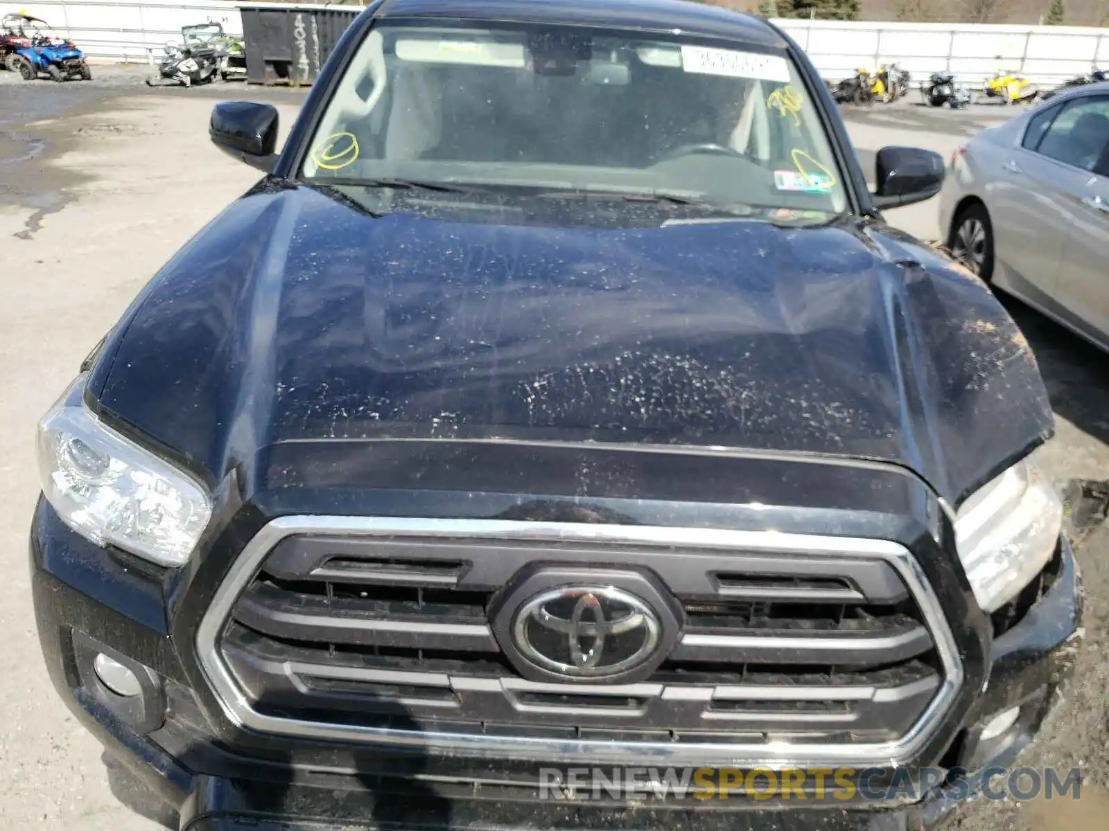 7 Photograph of a damaged car 5TFCZ5ANXKX194752 TOYOTA TACOMA 2019