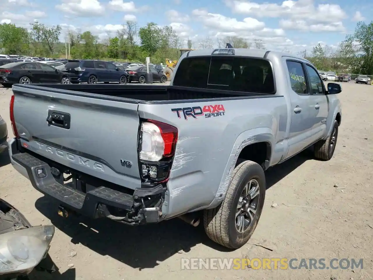 4 Photograph of a damaged car 5TFDZ5BN0KX038688 TOYOTA TACOMA 2019