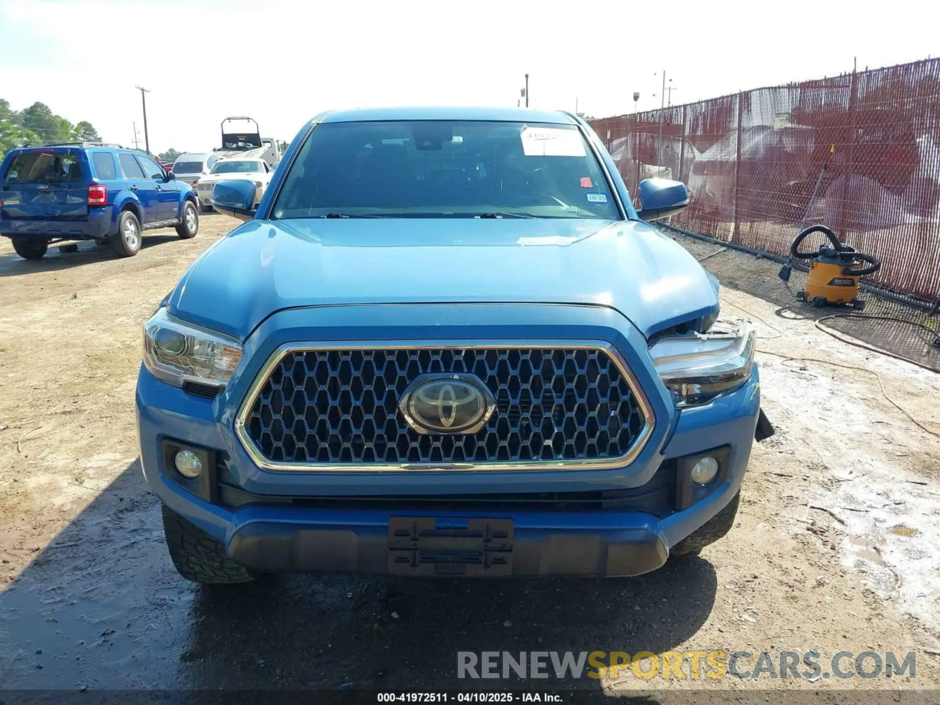 12 Photograph of a damaged car 5TFDZ5BN1KX046315 TOYOTA TACOMA 2019