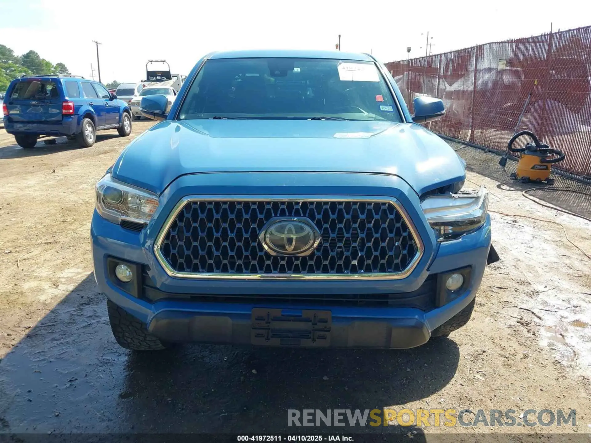 17 Photograph of a damaged car 5TFDZ5BN1KX046315 TOYOTA TACOMA 2019