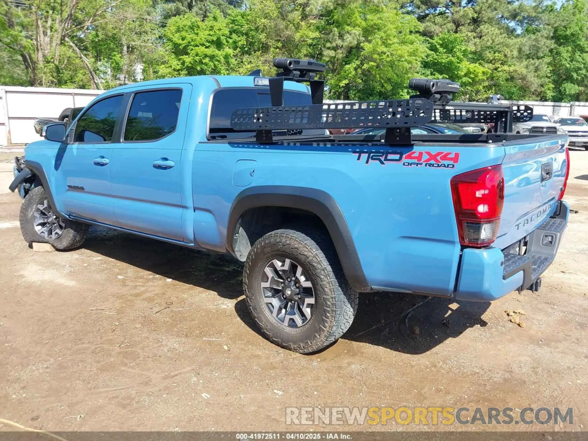 3 Photograph of a damaged car 5TFDZ5BN1KX046315 TOYOTA TACOMA 2019
