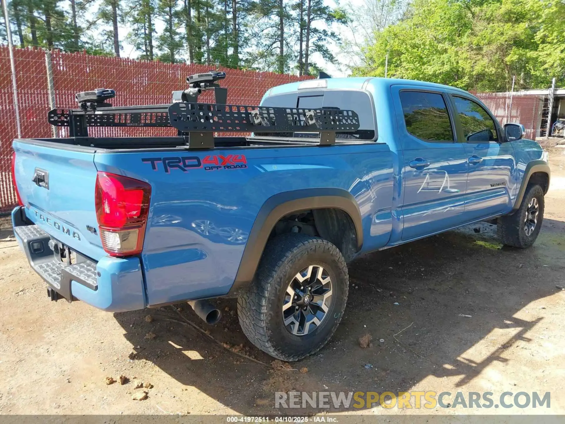 4 Photograph of a damaged car 5TFDZ5BN1KX046315 TOYOTA TACOMA 2019