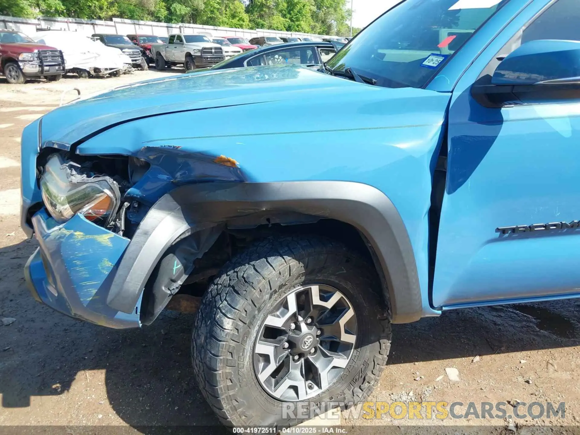 6 Photograph of a damaged car 5TFDZ5BN1KX046315 TOYOTA TACOMA 2019