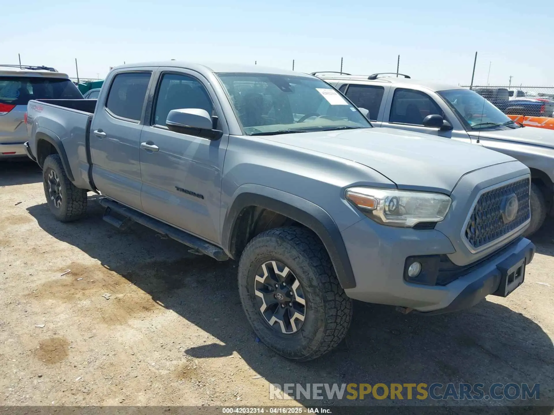 1 Photograph of a damaged car 5TFDZ5BN4KX043893 TOYOTA TACOMA 2019