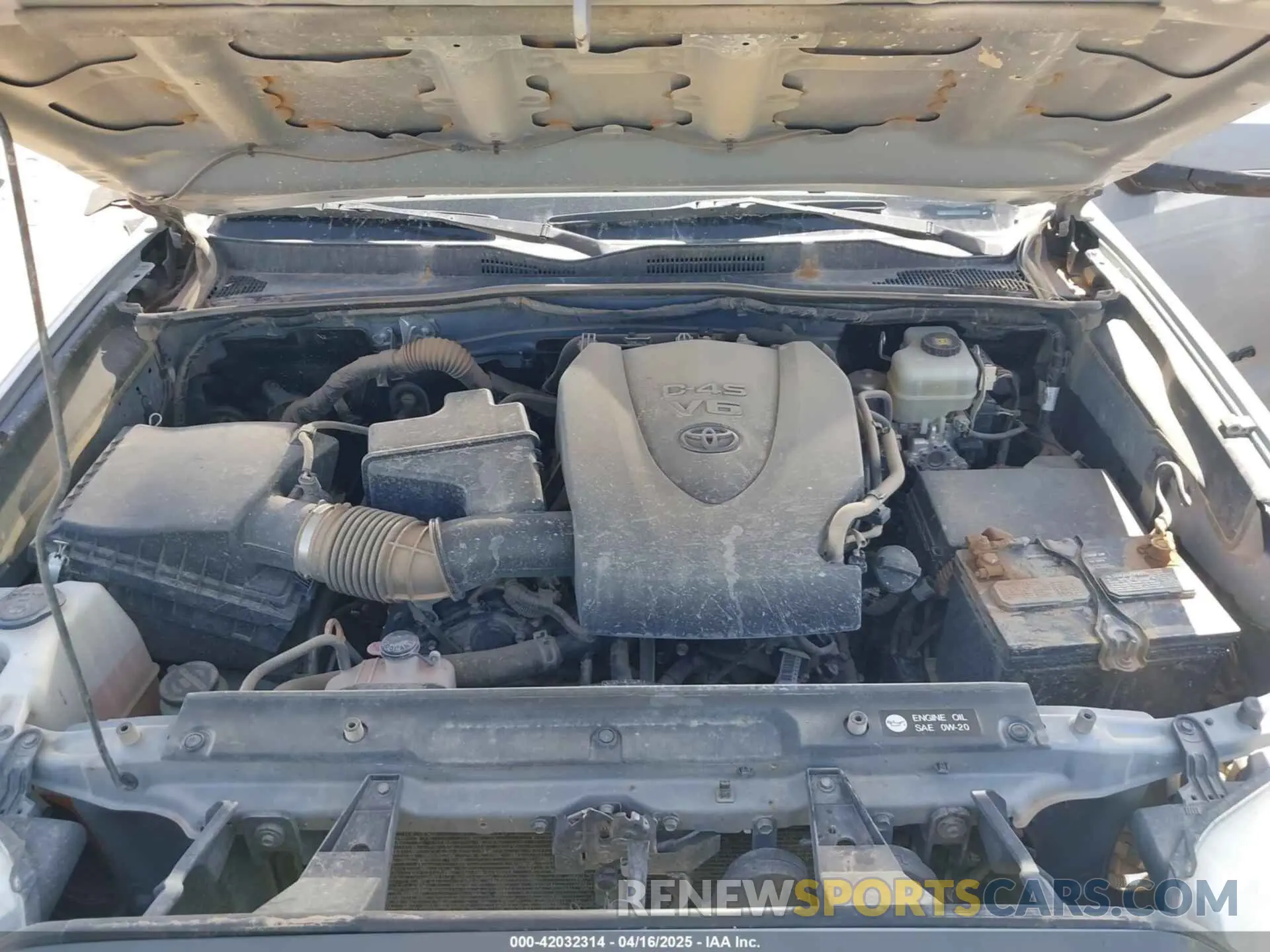 10 Photograph of a damaged car 5TFDZ5BN4KX043893 TOYOTA TACOMA 2019