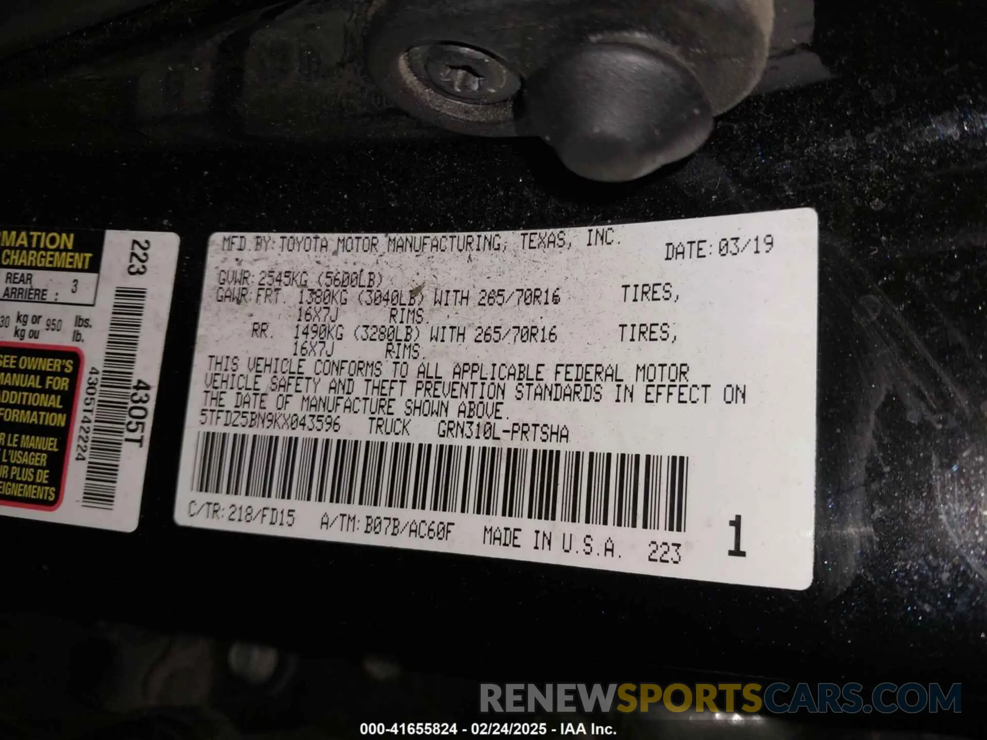 9 Photograph of a damaged car 5TFDZ5BN9KX043596 TOYOTA TACOMA 2019