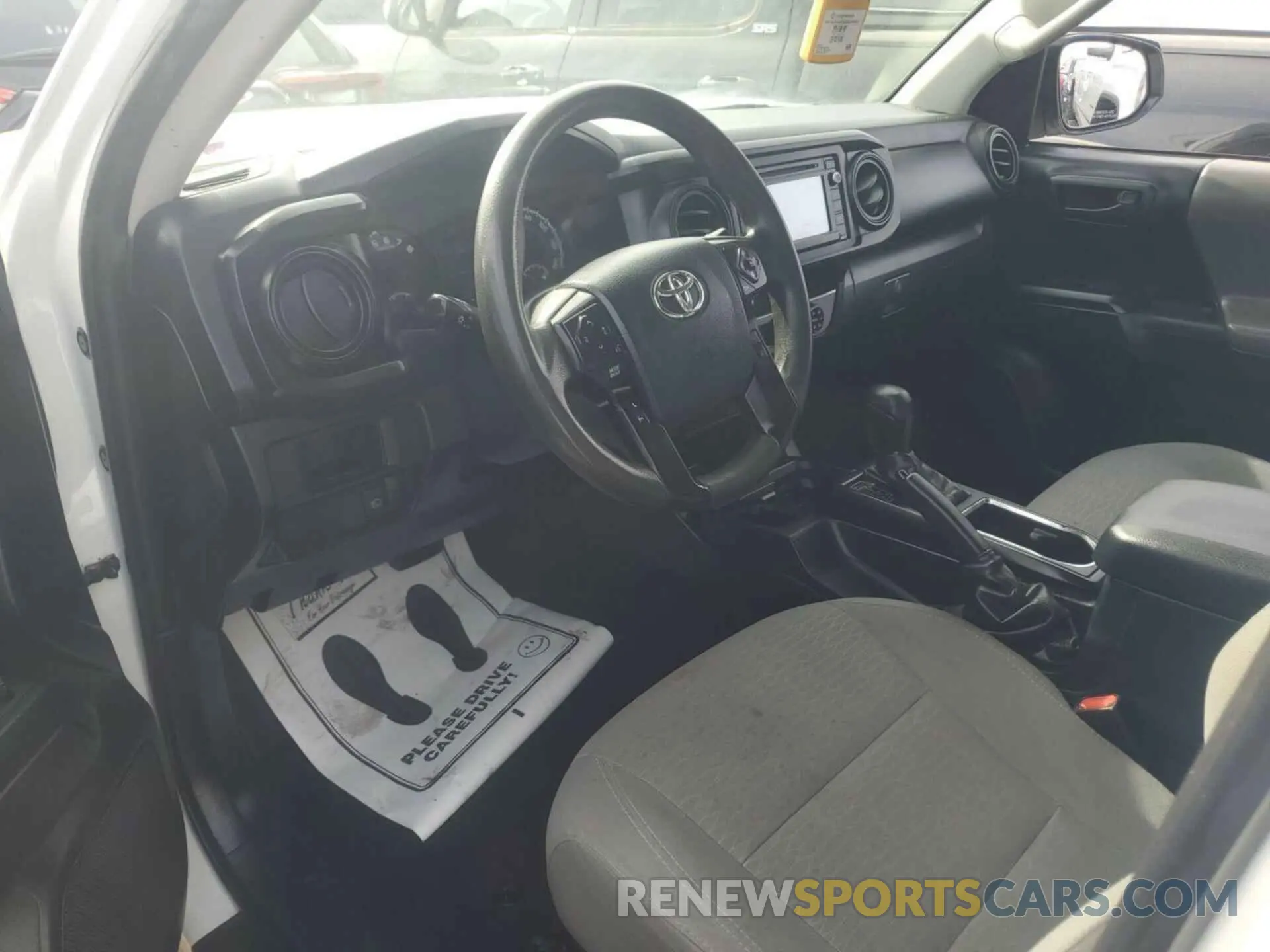 14 Photograph of a damaged car 5TFRX5GN0KX143610 TOYOTA TACOMA 2019
