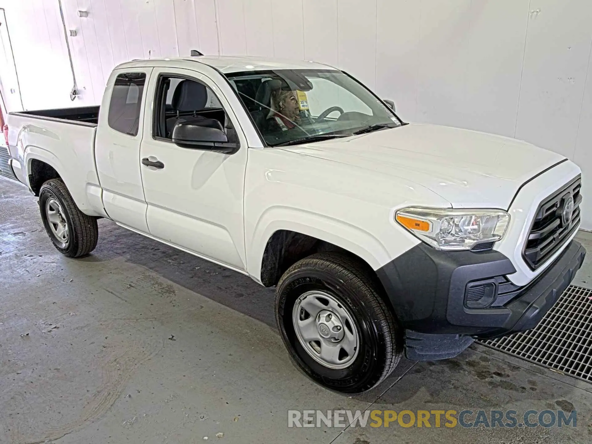 17 Photograph of a damaged car 5TFRX5GN0KX143610 TOYOTA TACOMA 2019