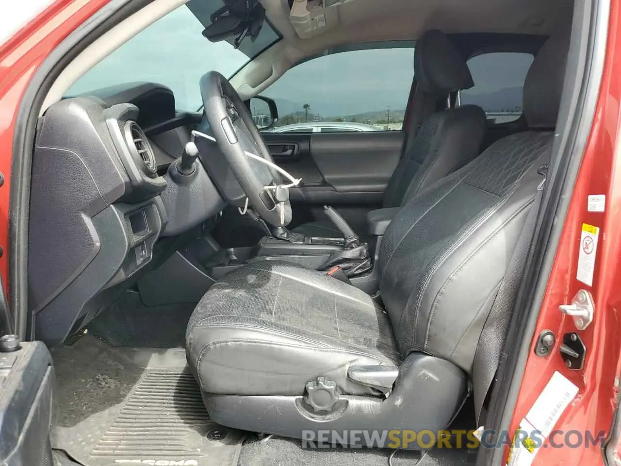 7 Photograph of a damaged car 5TFRX5GN0KX153487 TOYOTA TACOMA 2019