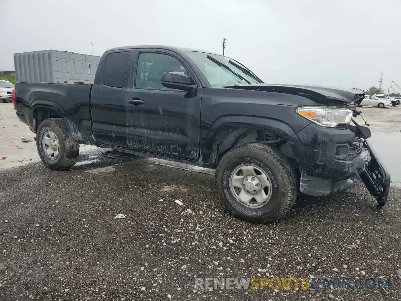 4 Photograph of a damaged car 5TFRX5GN1KX135550 TOYOTA TACOMA 2019
