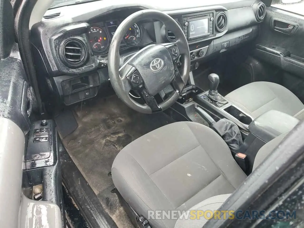 8 Photograph of a damaged car 5TFRX5GN1KX135550 TOYOTA TACOMA 2019