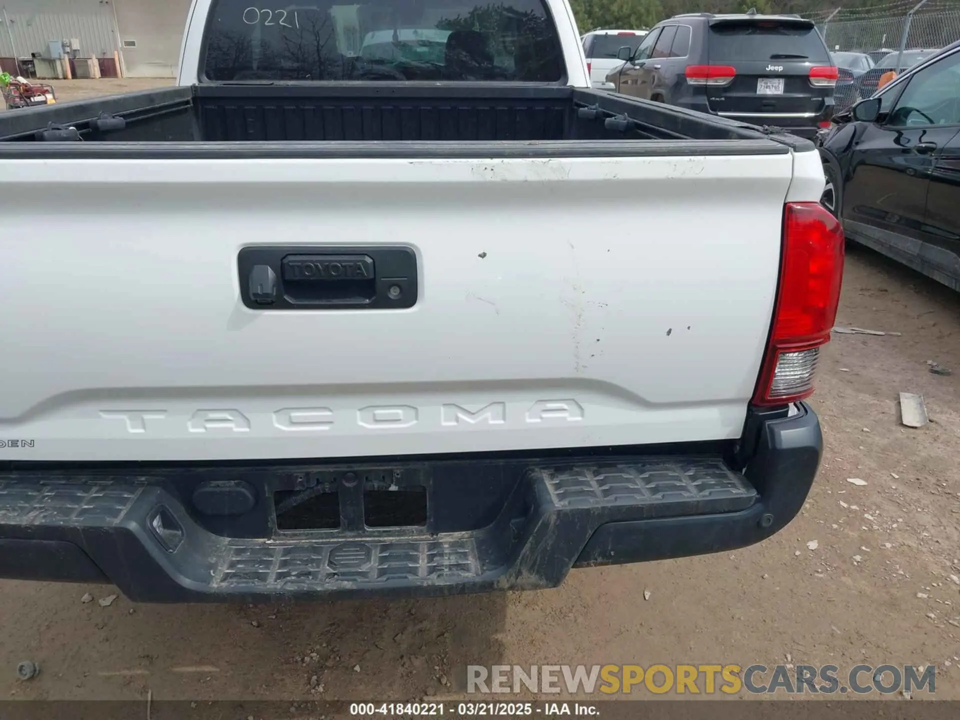 19 Photograph of a damaged car 5TFRX5GN1KX162876 TOYOTA TACOMA 2019