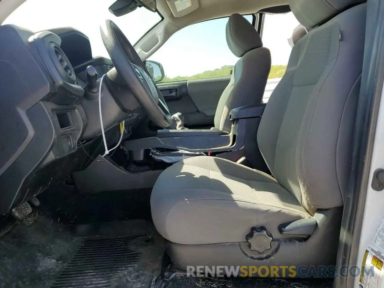 7 Photograph of a damaged car 5TFRX5GN1KX164787 TOYOTA TACOMA 2019