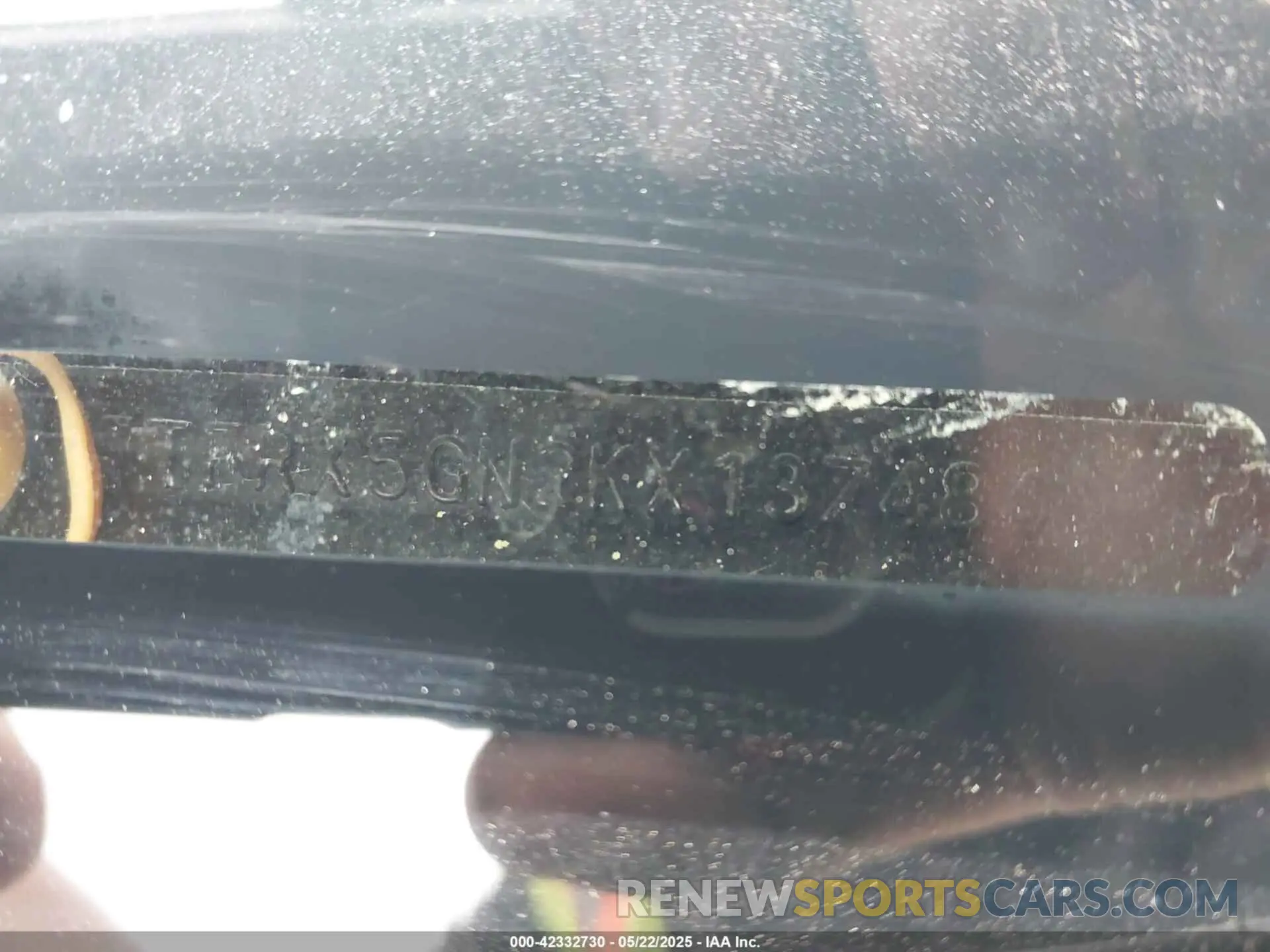 9 Photograph of a damaged car 5TFRX5GN2KX137484 TOYOTA TACOMA 2019
