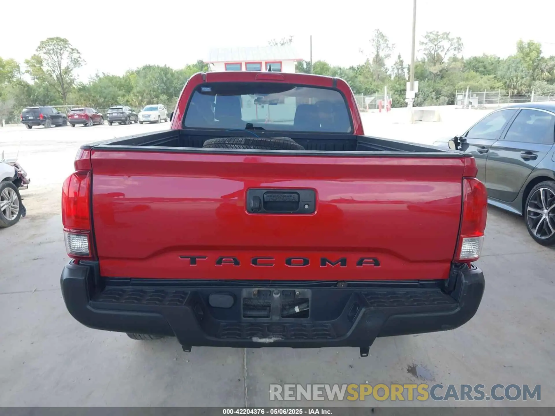 16 Photograph of a damaged car 5TFRX5GN2KX146427 TOYOTA TACOMA 2019