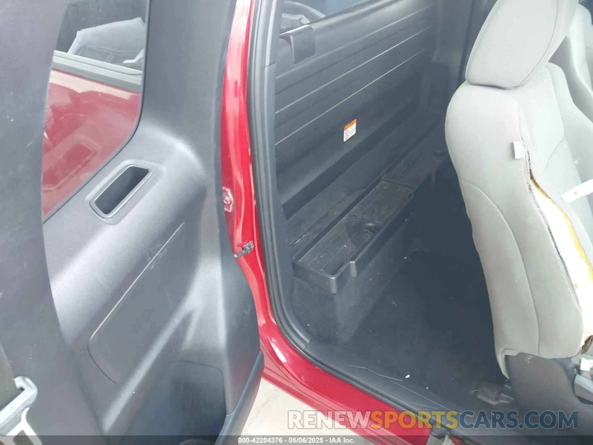 8 Photograph of a damaged car 5TFRX5GN2KX146427 TOYOTA TACOMA 2019