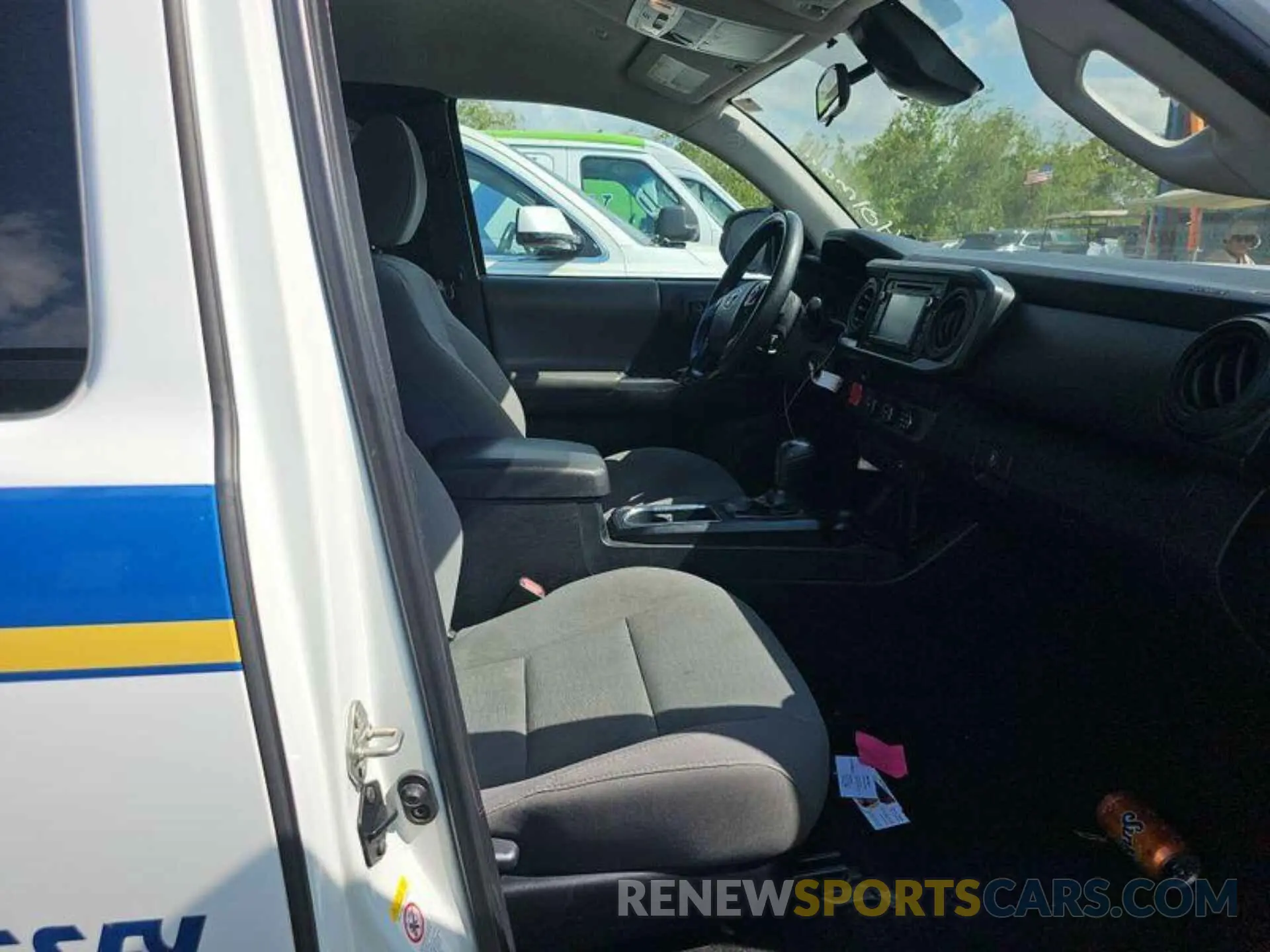 15 Photograph of a damaged car 5TFRX5GN2KX162515 TOYOTA TACOMA 2019