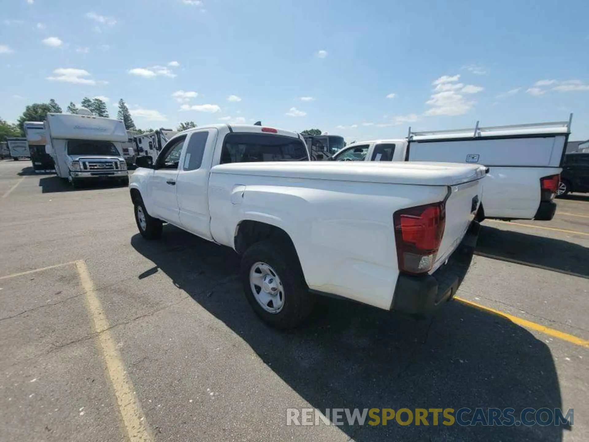 8 Photograph of a damaged car 5TFRX5GN2KX162515 TOYOTA TACOMA 2019