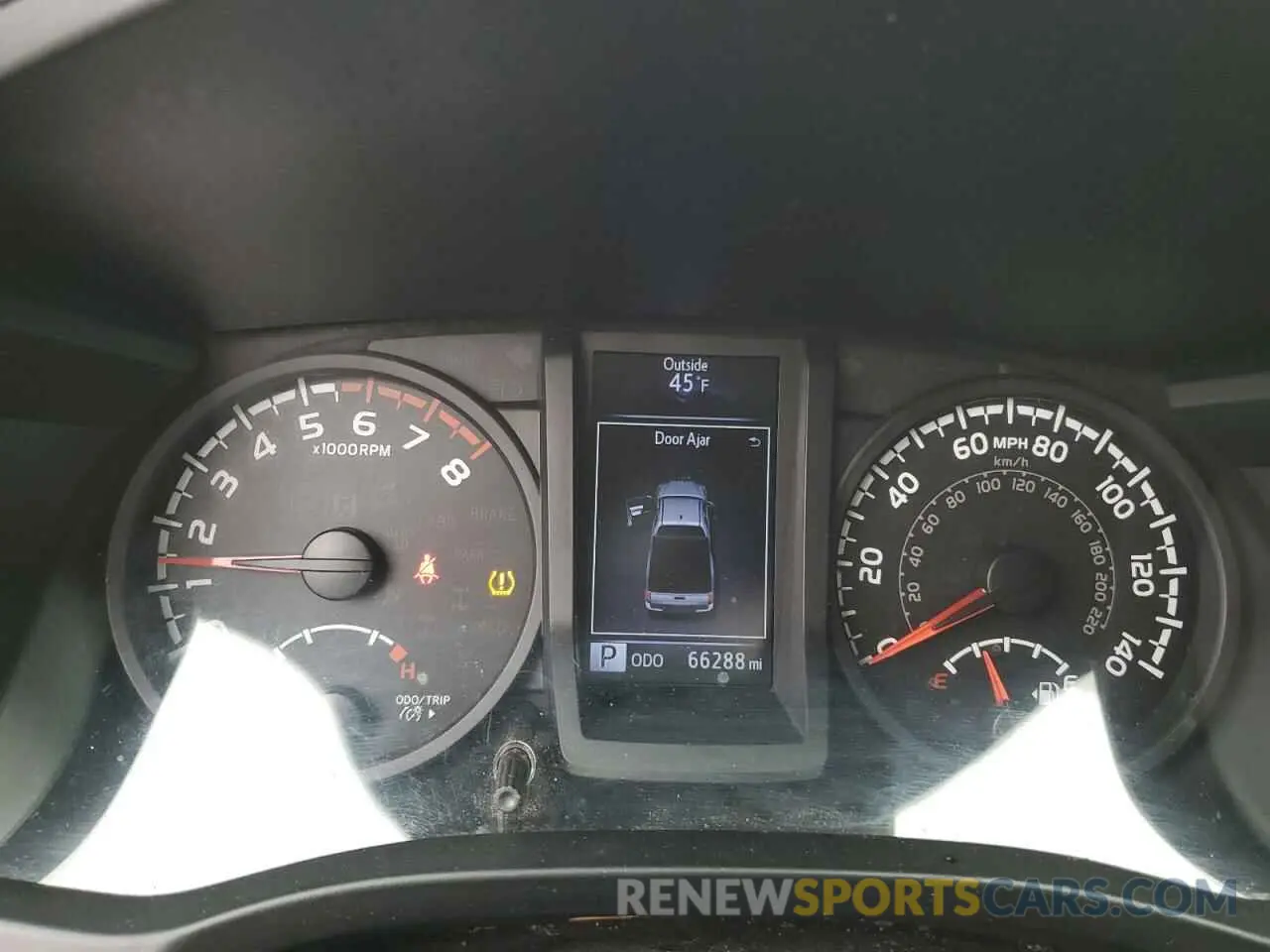 9 Photograph of a damaged car 5TFRX5GN3KX144895 TOYOTA TACOMA 2019