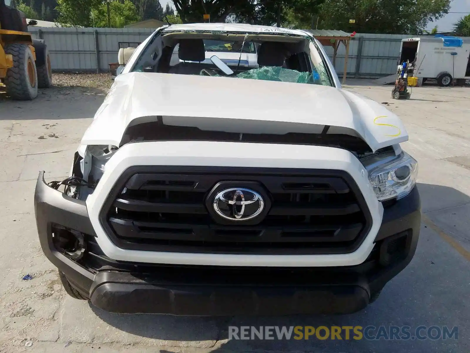 9 Photograph of a damaged car 5TFRX5GN3KX154133 TOYOTA TACOMA 2019